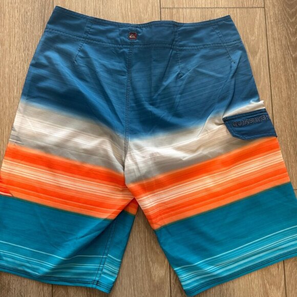 Quiksilver Hilo Boardshorts Mens Size 30 Multicolor Polyester Hawaiian Ocean - Picture 8 of 10